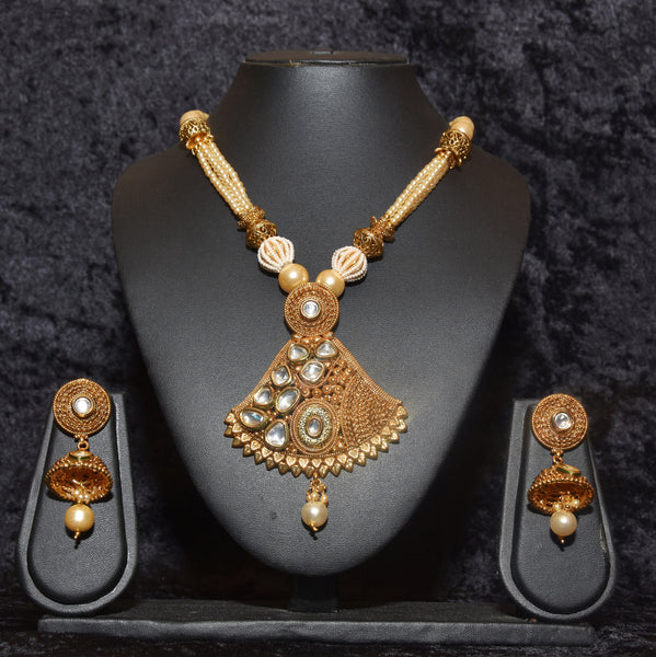 Kundan set